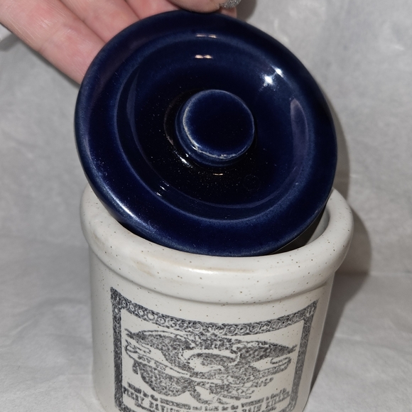 Vintage Apothecary Crock with Lid - Picture 4 of 10